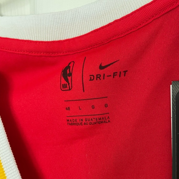 Nike NBA Atlanta Hawks Trae Young Basketball Jersey Size L - NWT - Picture 3 of 4